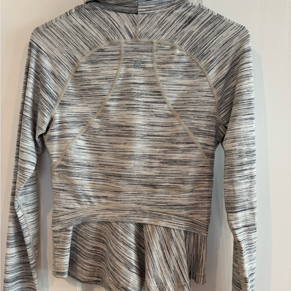 Lululemon Womens Jacket - Picture 4 of 6
